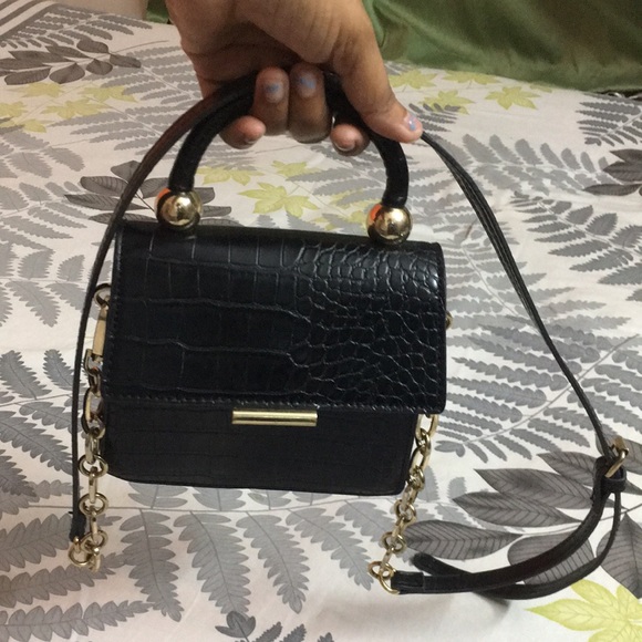 👝Aldo Crossbody 👝 - Picture 3 of 13